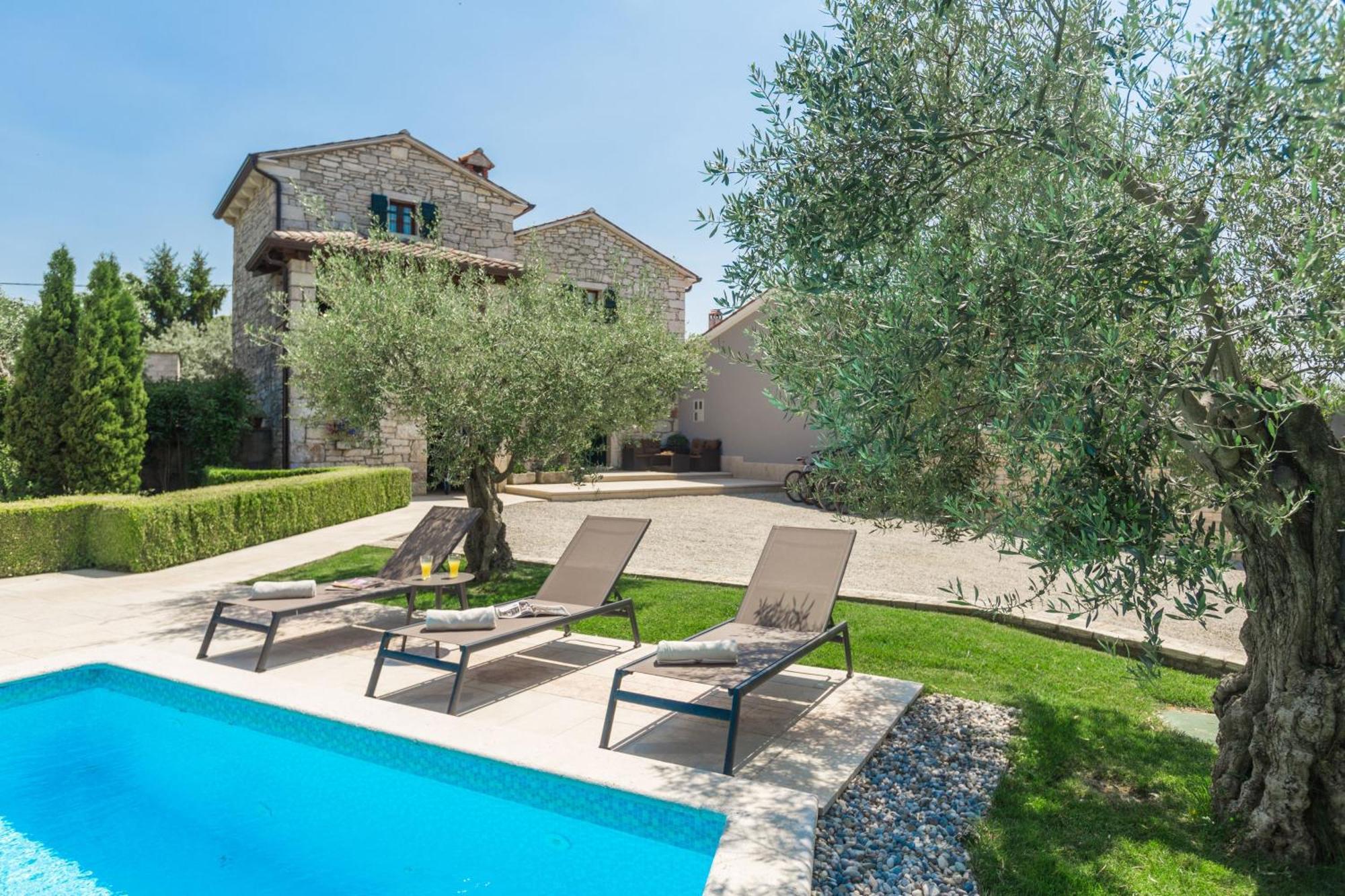 Ferienhaus Ulika Mit Pool Und Jacuzzi *
